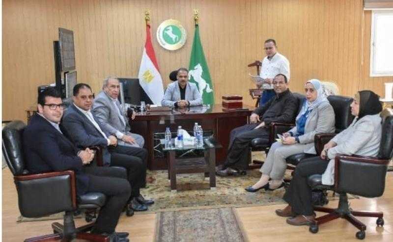 محافظ الشرقية يلتقي أعضاء مجلس النواب بالمحافظة لعرض مطالب المواطنين