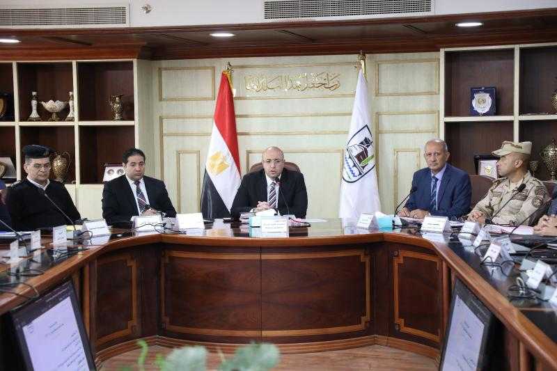 محافظ بني سويف يناقش بعض الطلبات لإجراء تعديلات واستحداث شوارع بمخططات تفصيلية