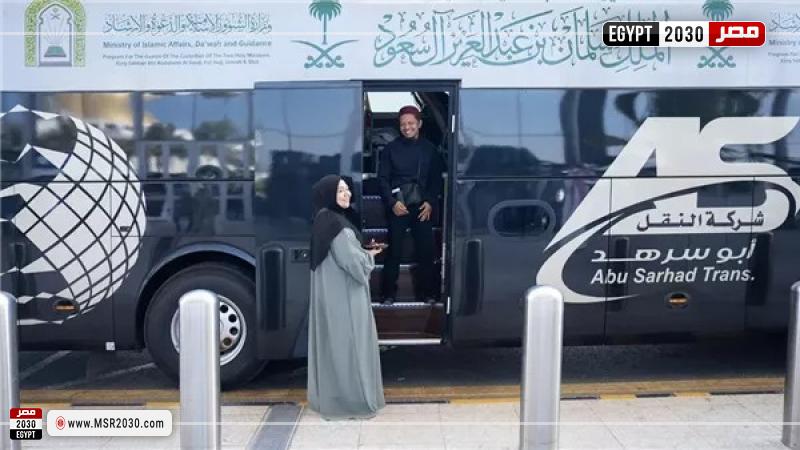 وصول الدفعة الأولى من ضيوف برنامج خادم الحرمين الشريفين لأداء العمرة