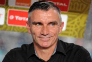 كارتيرون يوضح مصيره مع أم صلال.. ويرد على... كارتيرون يوضح مصيره مع أم صلال.. ويرد على أنباء مفاوضاته مع الزمالك