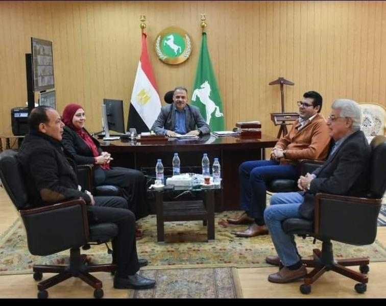 محافظ الشرقية يلتقي نواب البرلمان لإستعراض وحل مشاكل دوائرهم وتقديم أفضل الخدمات للمواطنين