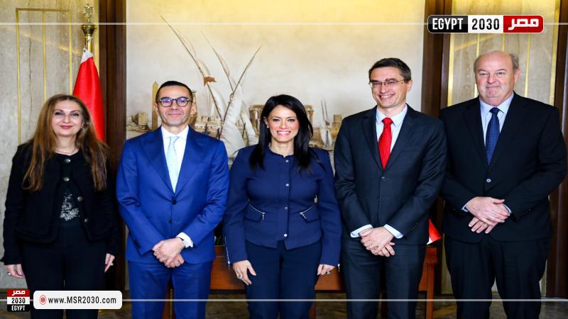 وزيرا التخطيط والتعاون الدولي والاستثمار