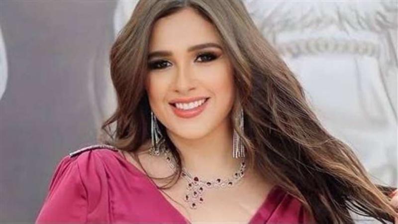 ياسمين عبدالعزيز