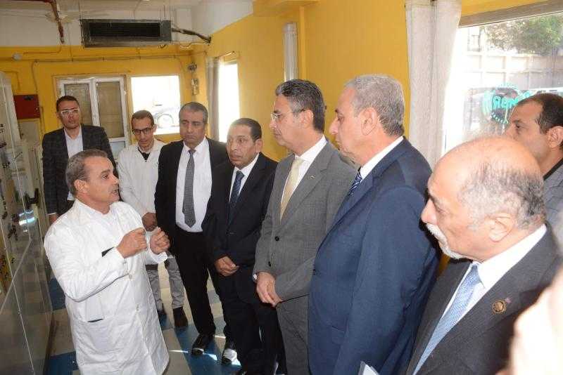 وزير التموين ومحافظ الغربية يتفقدان مطحن العاشر من رمضان بطنطا التابع لشركة مطاحن وسط وغرب الدلتا