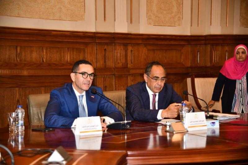 وزير الاستثمار والتجارة الخارجية يستعرض أمام  اللجنة الاقتصادية بمجلس الشيوخ جهود الوزارة