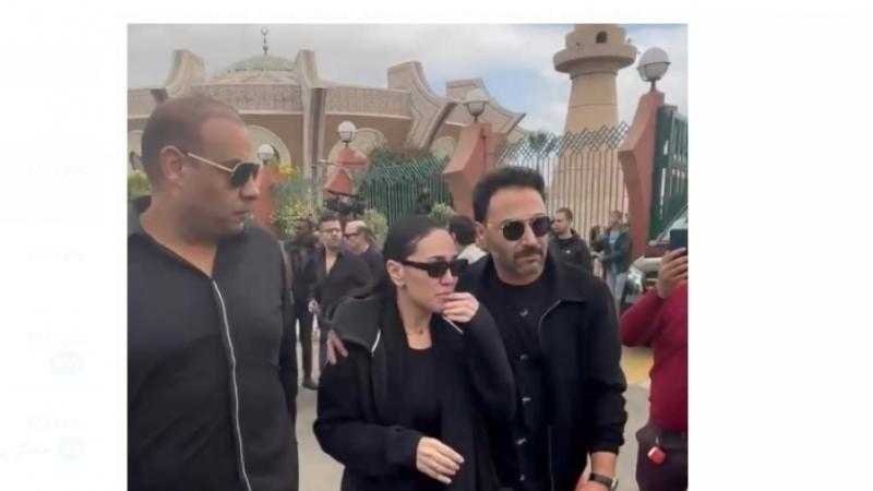 تضارب في مواعيد عزاء محمد رحيم.. أرملته تكشف الموعد