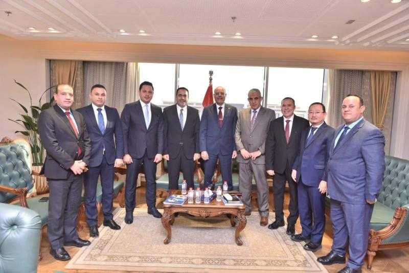 وزير العمل يستقبل وفدا من مجلس النواب واتحاد شباب المصريين في الخارج