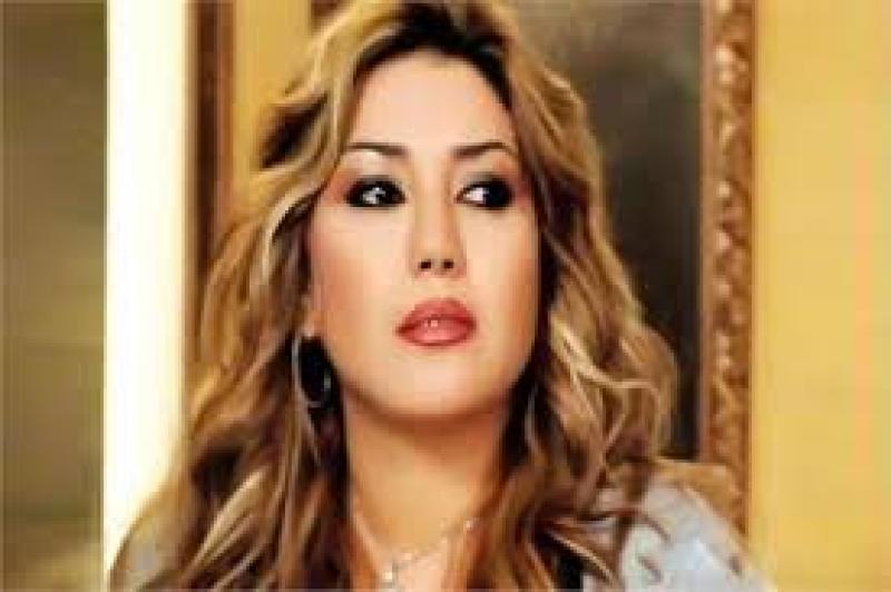 الفنانة شمس نبيل