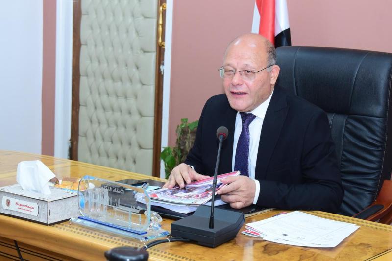 رئيس جامعة سوهاج 