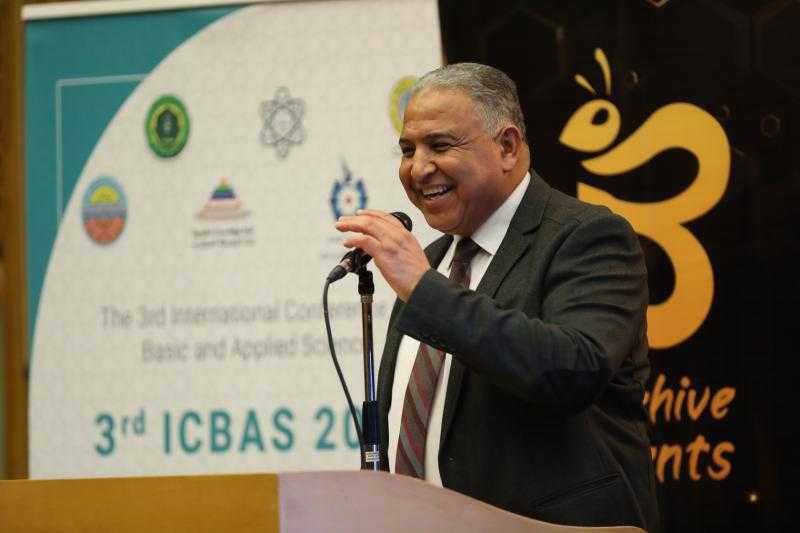 نائب رئيس جامعة الأزهر يتقدم باستقالته من منصبه ويكشف السبب