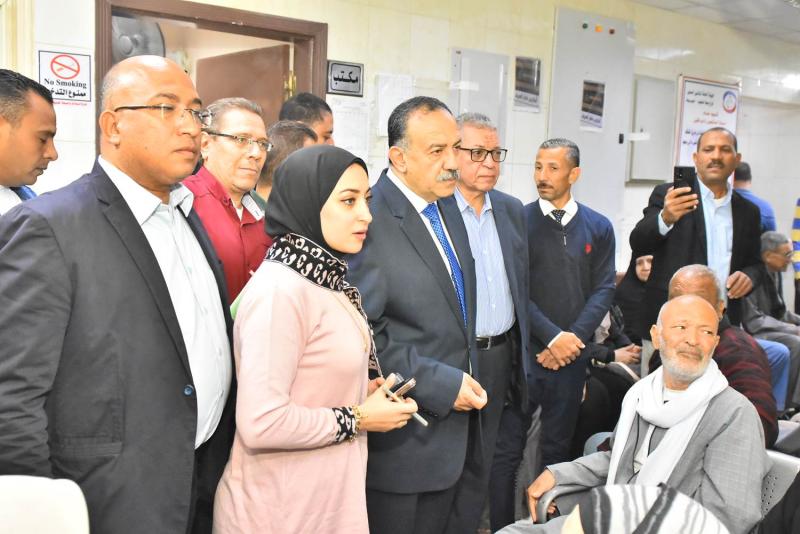 محافظ أسيوط 