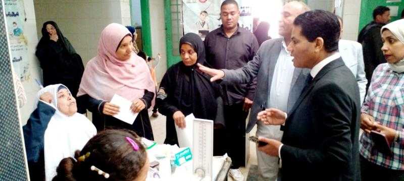قافلة طبية بكومير بالأقصر تختتم أعمالها بالكشف على ٦١٠ مواطن
