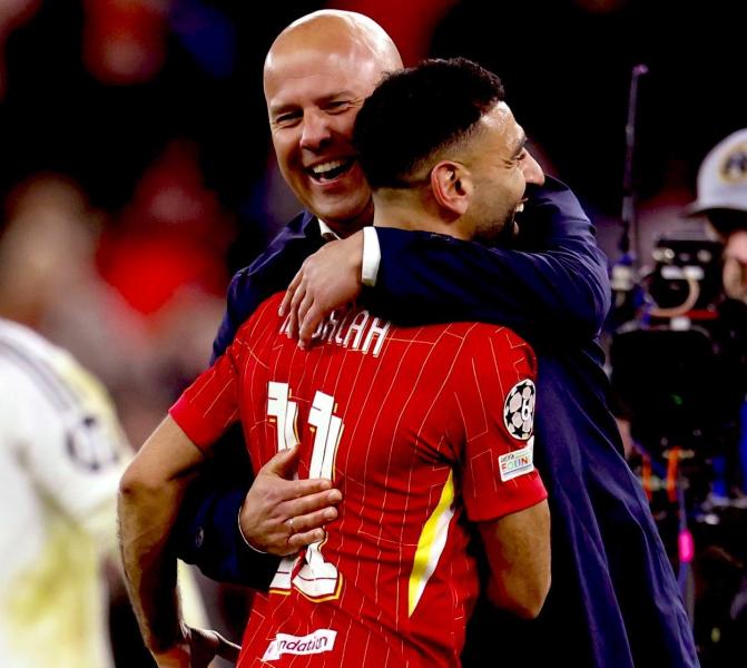 أرني سلوت ومحمد صلاح