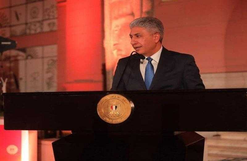 وزير السياحة والآثار يعقد بـ شرم الشيخ لقاء موسعا مع مجموعة من المستثمرين