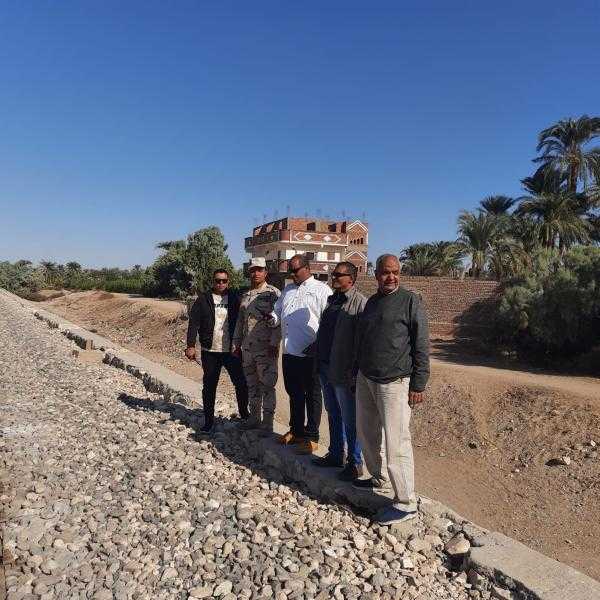 الأقصر تعلن الانتهاء من تطهير كافة مخرات السيول استعدادا لموسم الأمطار والتقلبات الجوية