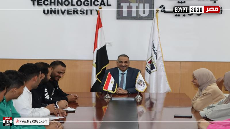 رئيس جامعة طيبة التكنولوجية بالأقصر