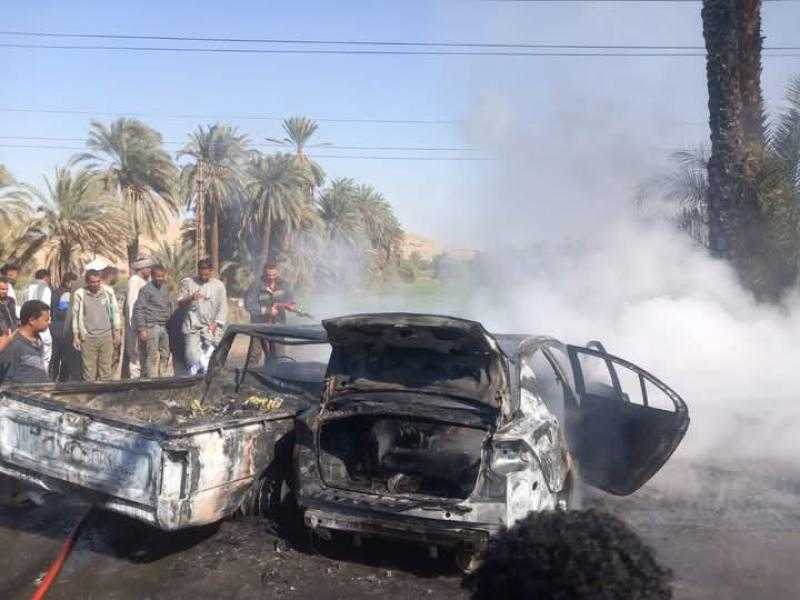 مصرع 3 أشخاص فى حادث تصادم سيارتين واشتعال النيران بهما
