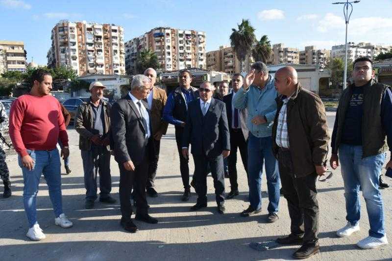 محافظ بورسعيد يتابع أعمال إزالة تجمعات الرتش بمنطقة أرض النوادي بحي الزهور