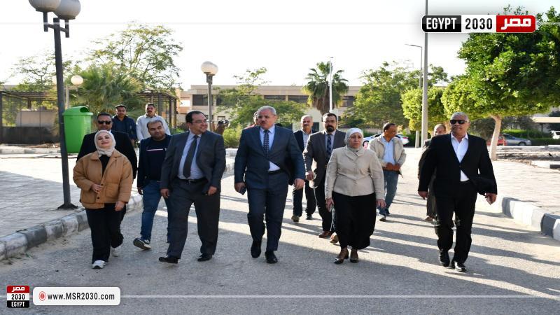 رئيس جامعة قناة السويس