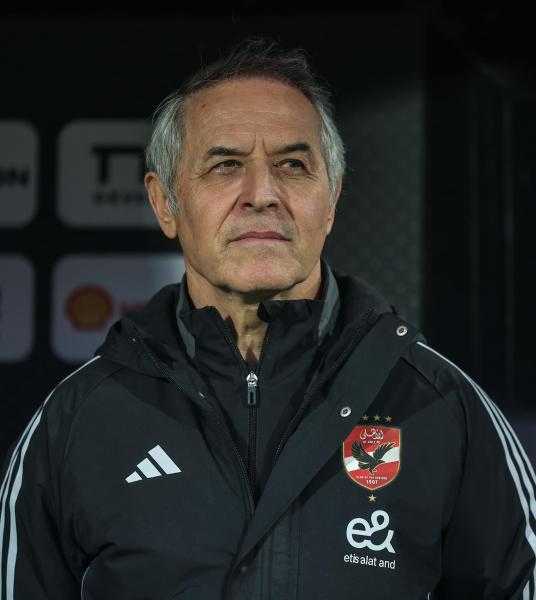 كولر: الشوط الأول كان كارثيا.. والفار يسرق هدف الأهلي