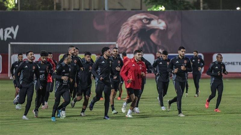 الشناوي يجاور بن شرقي.. مفاجآت في دكة بدلاء الأهلي أمام مودرن سبورت
