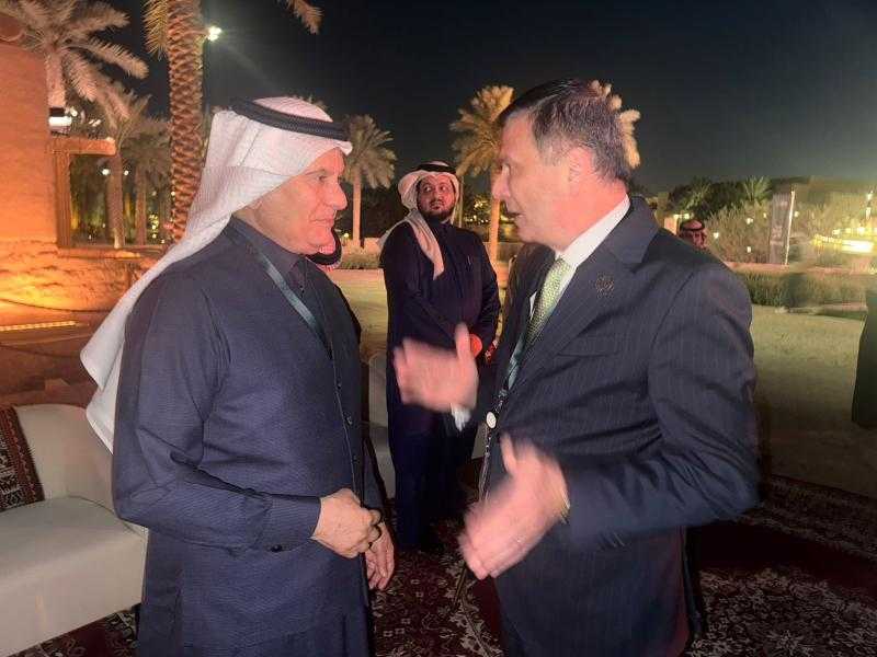 وزير الزراعة يبحث مع نظيره السعودي تعزيز التعاون الزراعي بين البلدين