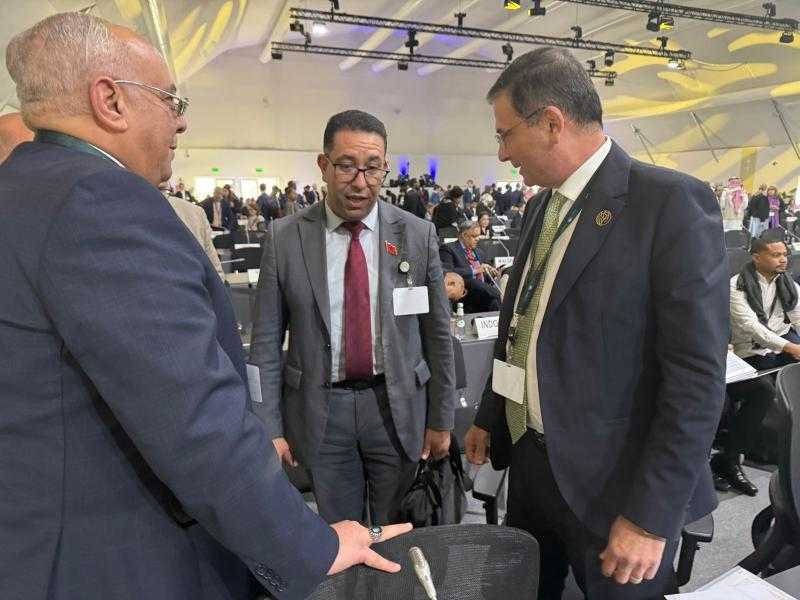 وزير الزراعة يلتقي ممثل رئيس الوزراء الباكستاني ورئيس المجموعة الإفريقية للمفاوضين