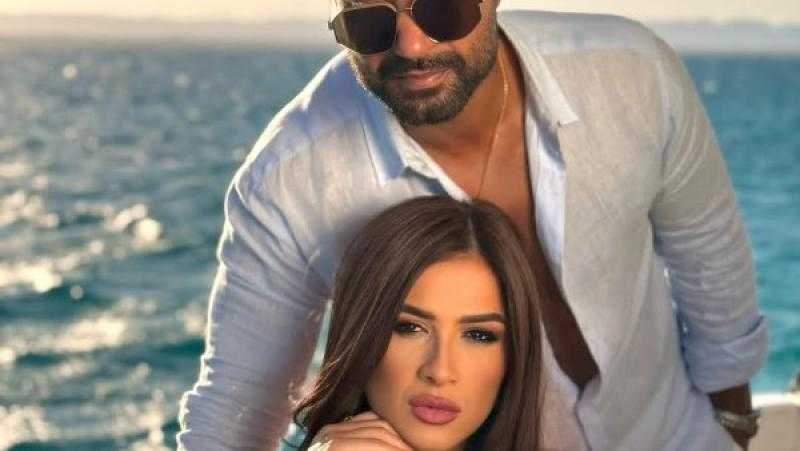 ياسمين عبد العزيز توجه رسالة تهنئة لكريم فهمي.. والأخير يرد: نجمة مصر