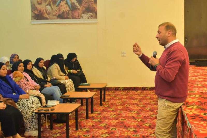 جامعة الأقصر تنظم دورة تدريبية بعنوان الإرشاد السياحي لتراث القصير الثقافي