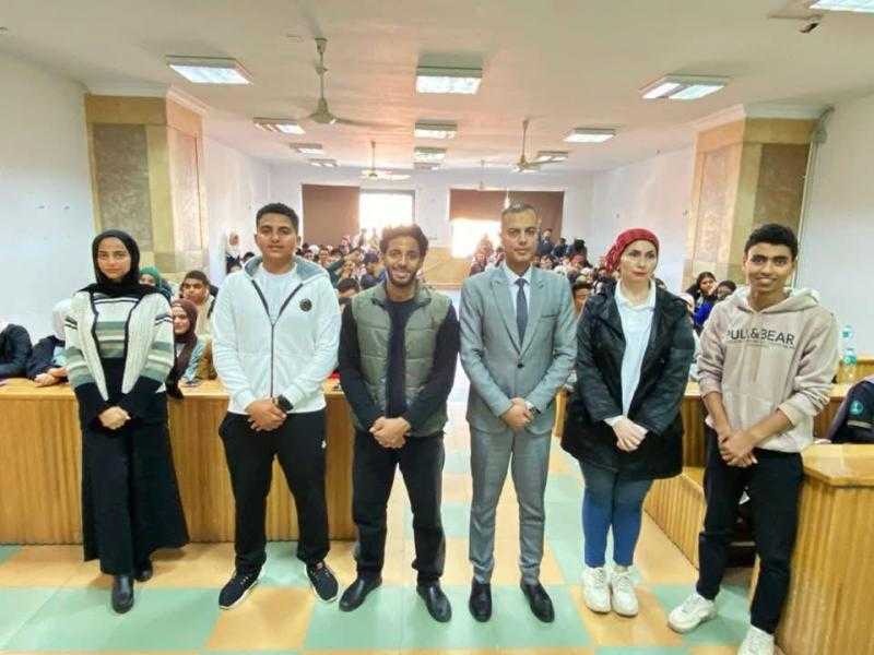 الاحتراق النفسي وأثره على الصحة النفسية والبدنية والأداء الأكاديمي محاضرة لطلاب كلية الآثار بجامعة عين شمس