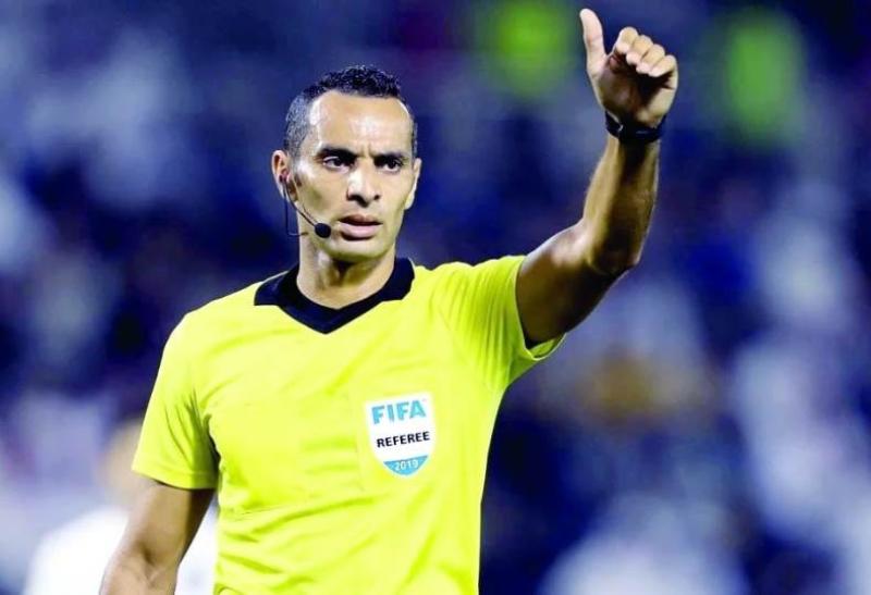 عاجل | مصطفى غربال حكماً لمباراة الزمالك والمصري في الجولة الثالثة بالكونفدرالية