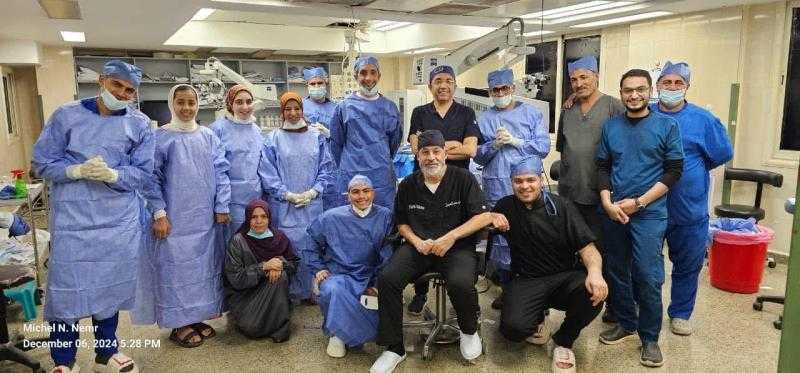 إجراء 25 عملية جراحية دقيقة بقسم طب وجراحة العيون بمستشفي سوهاج الجامعي