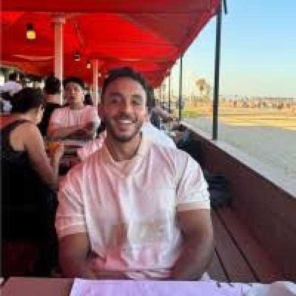 استكمال محاكمة البلوجر يوسف رسلان لاتهامه بدهس مسن بالتجمع