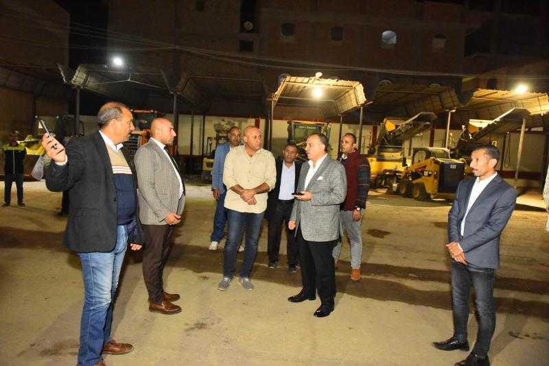 محافظ أسيوط يتفقد الحملة الميكانيكية بالوحدة المحلية لمركز صدفا ويوجه باستغلال الرواكد والمخلفات