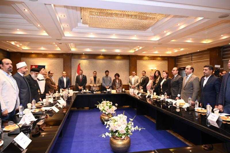 وزارة الشباب والرياضة تناقش تعزيز دور المؤسسات الدينية في مواجهة الشائعات بالمائدة المستديرة الثالثة للبرنامج القومي لمواجهة الشائعات ” تصدوا معنا ”
