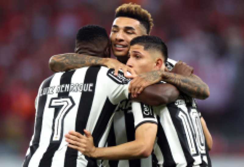 بوتافوجو يطير إلى قطر استعدادا لمواجهة باتشوكا بـ كأس الإنتركونتيننتال