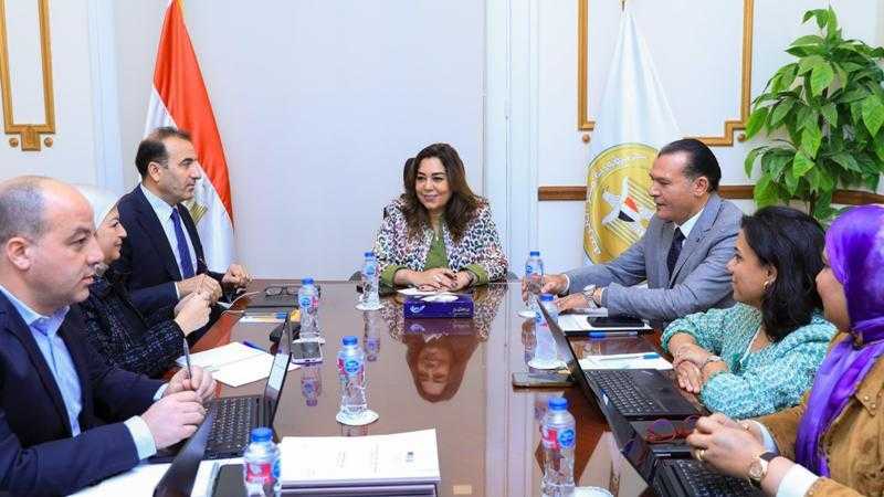 د. منال عوض تبحث مع نائب الممثل المقيم لبرنامج الأمم المتحدة الإنمائي مجالات التعاون المشترك