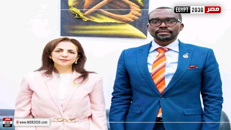السفيرة المصرية في رواندا مع وزير التجارة والصناعة الرواندي