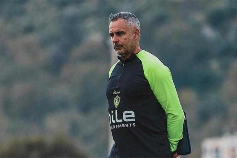 عاجل | في وجود ميدو.. جوميز يصل مقر الزمالك لوداع اللاعبين