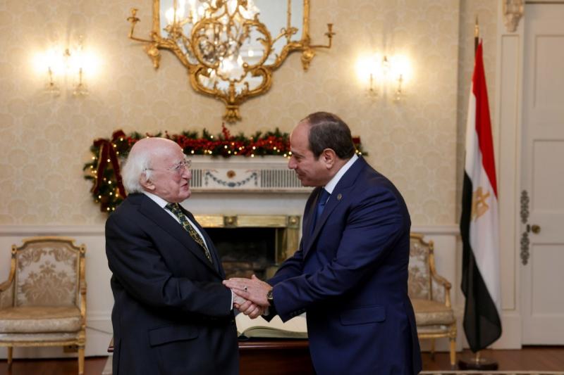 الرئيس السيسي يدعو نظيره الأيرلندي لزيارة القاهرة والمشاركة بحفل افتتاح المتحف المصري الكبير