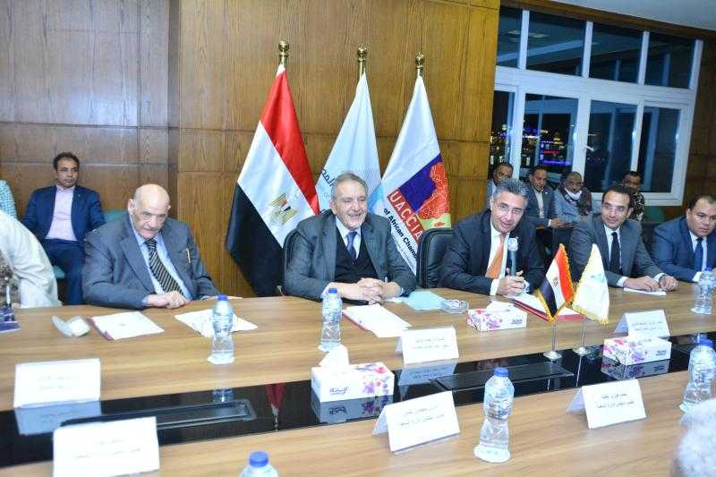 وزير التموين والتجارة الداخلية يلتقي الشعبة العامة للمخابز