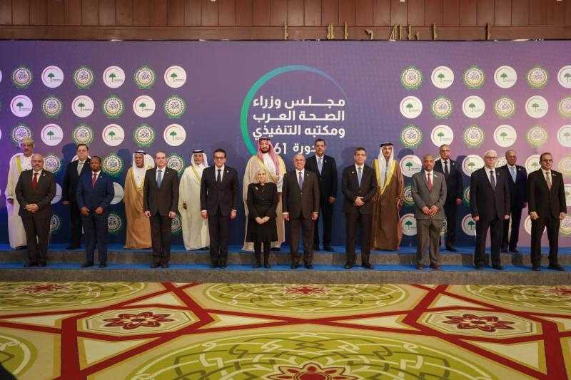وزير الصحة يدعو إلى الاهتمام بتحقيق الأمن الصحي والاجتماعي للمواطنين العرب في ظل الأحداث الراهنة التي تشهدها المنطقة