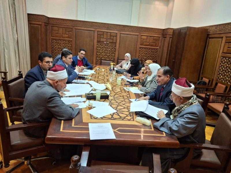 ”البحوث الإسلامية”: وحدة الأبحاث الشرعية بمركز الفلك تناقش الخطط التنفيذية لإنتاج سلسلة علمية