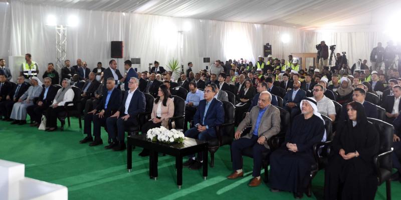 خلال الافتتاح