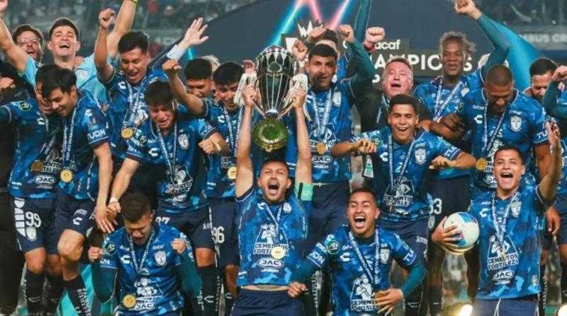 ألمادا يعلن تشكيل باتشوكا لمواجهة الأهلي في كأس التحدي