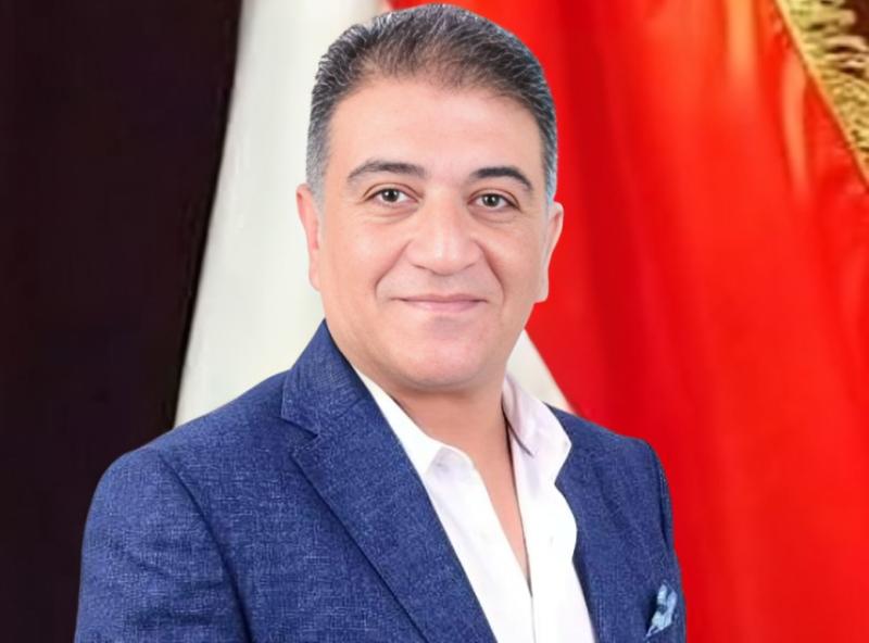  الدكتور خالد مهدي