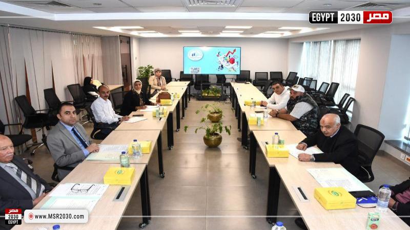 مجلس مركز الاستشارات المالية بعين شمس يعقد جلسته الختامية للعام 2024