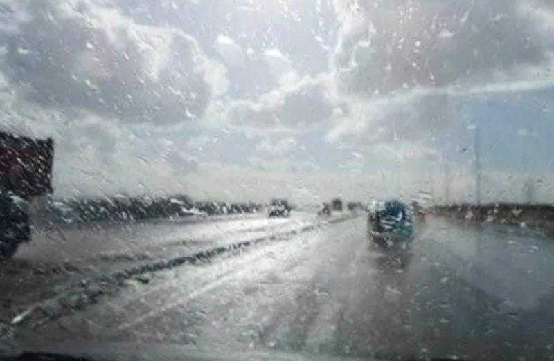 حالة الطقس..”الأرصاد” تحذر من انخفاض في الحرارة وأمطار غزيرة على هذه المناطق