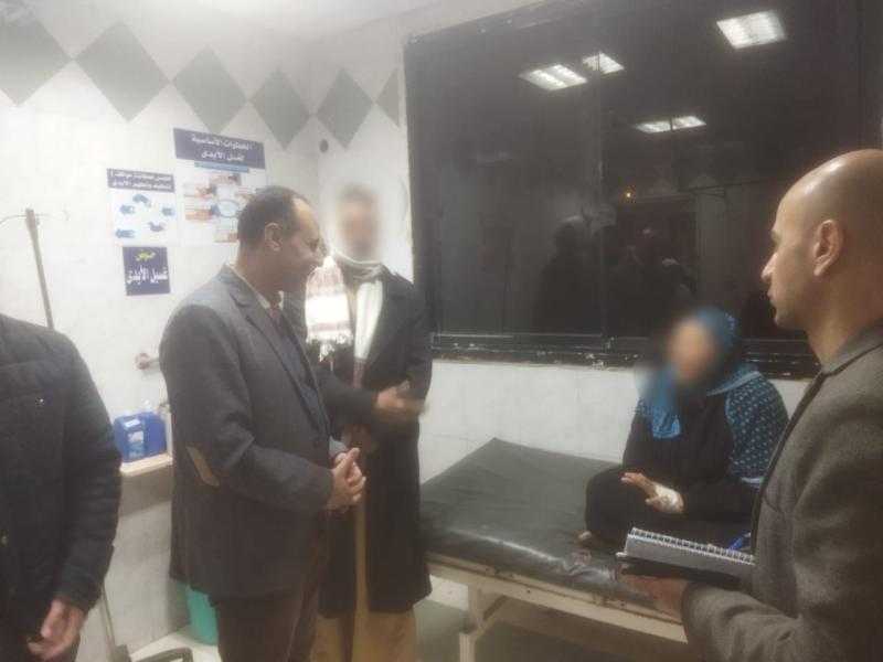 جميعة يتفقد الخدمة الطبية بمستشفى أبوحماد المركزي ويجازي طبيب وتمريض الحضانات بها بعد مروره المفاجئ على القرين