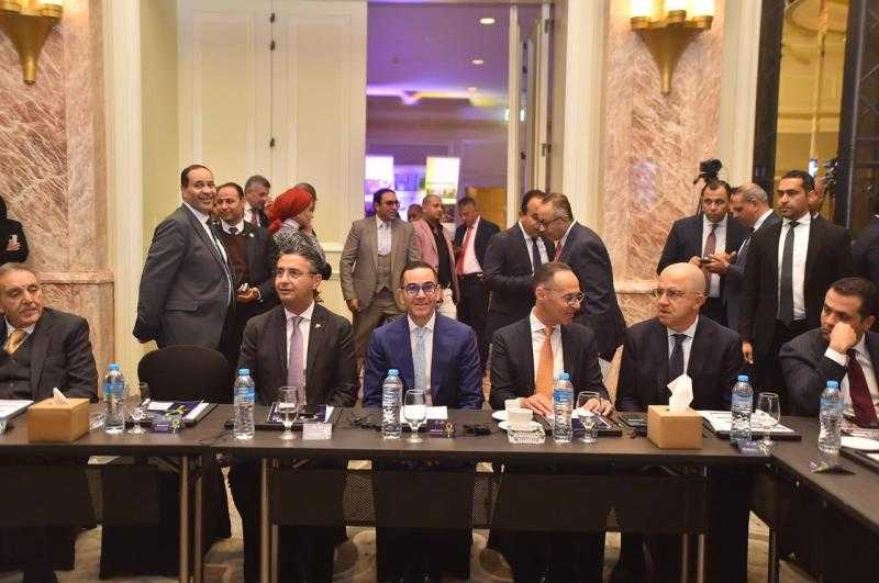 وزير الاستثمار والتجارة الخارجية يشارك في المؤتمر الثالث للصناعات الغذائية غذاء مصر